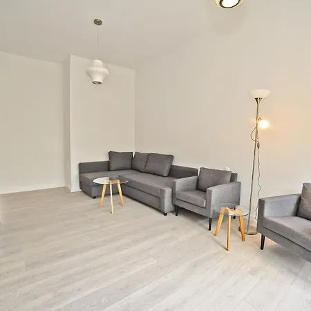 Family 50 M From Monte Cassino By Grand * סופוט