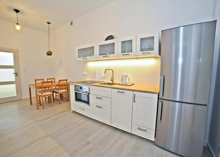 Family 50 M From Monte Cassino By Grand